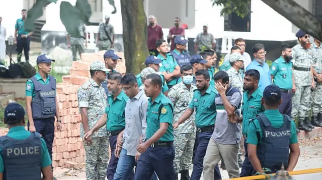 সেনা কর্মকর্তাদের বিরুদ্ধে অভিযোগ গঠনের শুনানি